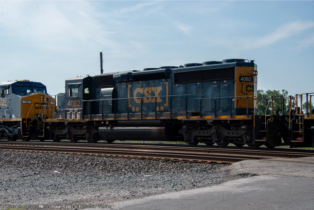 CSX 4082